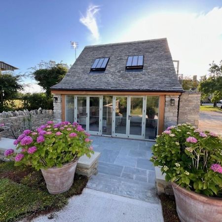 Idyllic Secluded Hideaway With Countryside Views On The Edge Of The Cotswolds Villa Hailey Dış mekan fotoğraf