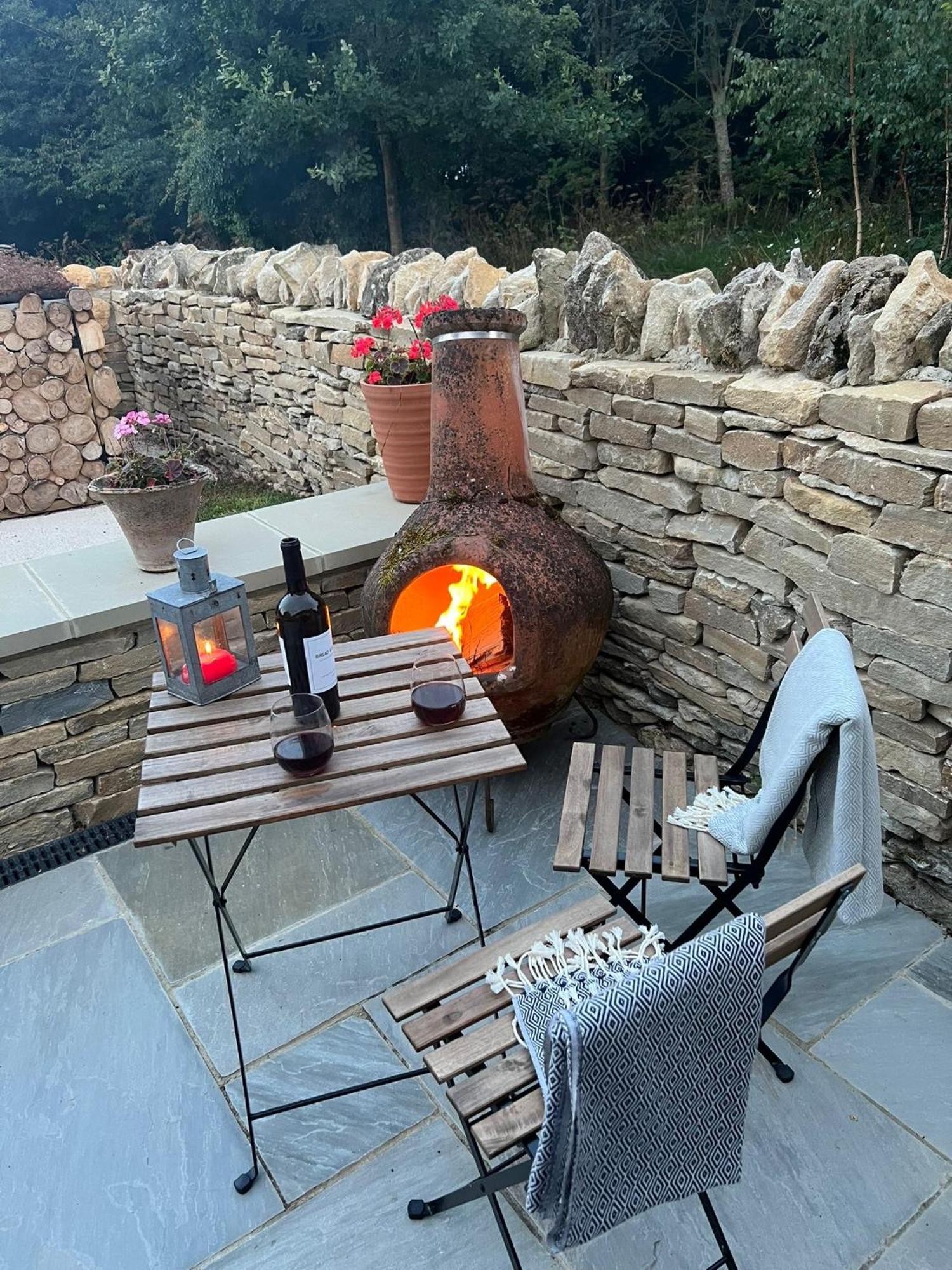 Idyllic Secluded Hideaway With Countryside Views On The Edge Of The Cotswolds Villa Hailey Dış mekan fotoğraf