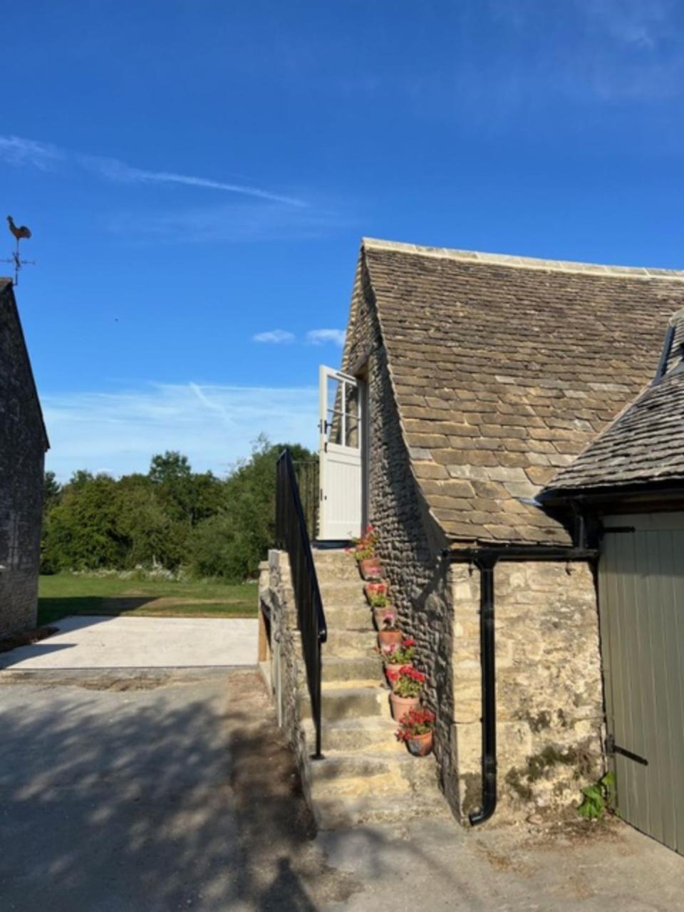 Idyllic Secluded Hideaway With Countryside Views On The Edge Of The Cotswolds Villa Hailey Dış mekan fotoğraf