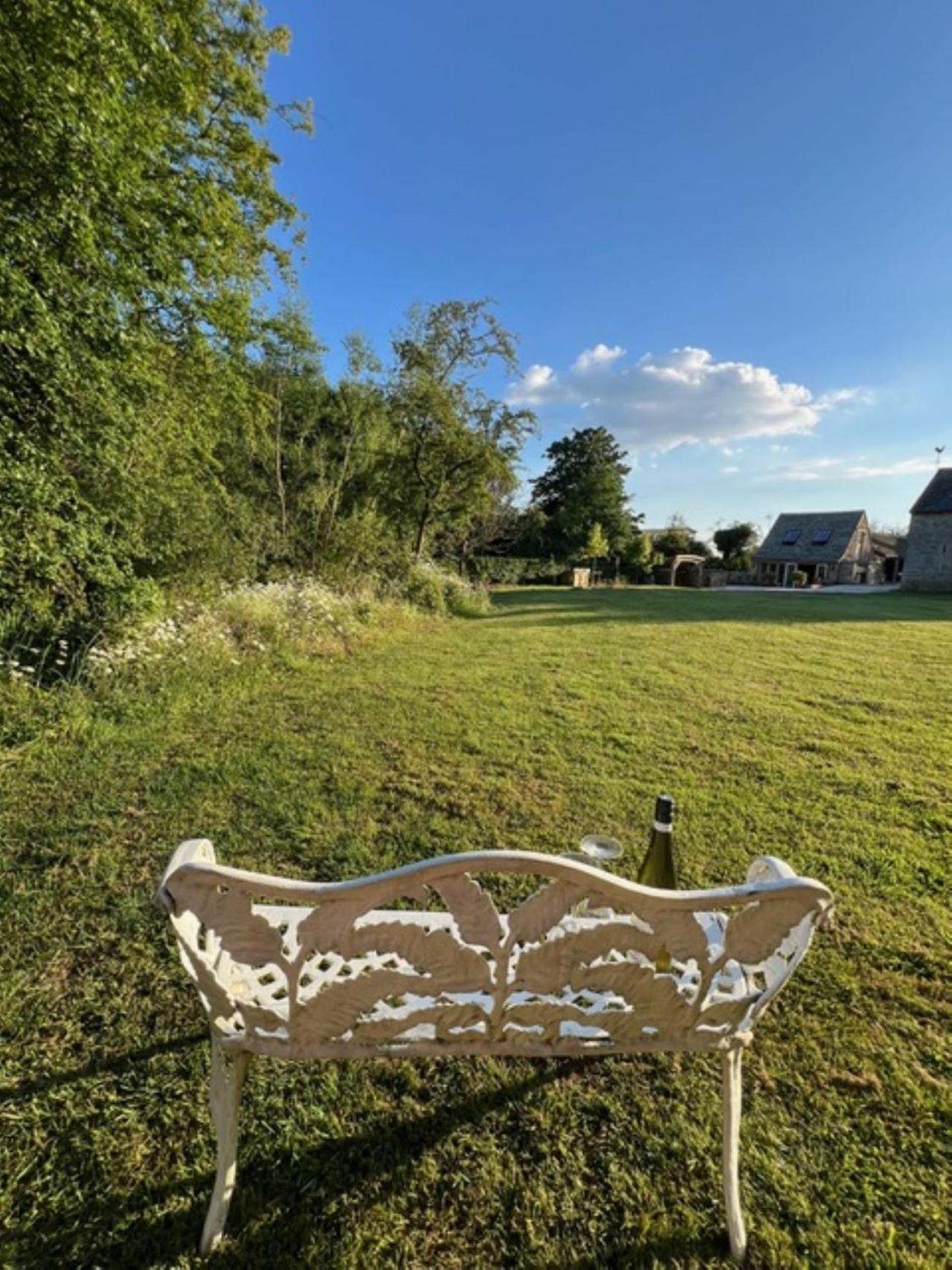 Idyllic Secluded Hideaway With Countryside Views On The Edge Of The Cotswolds Villa Hailey Dış mekan fotoğraf